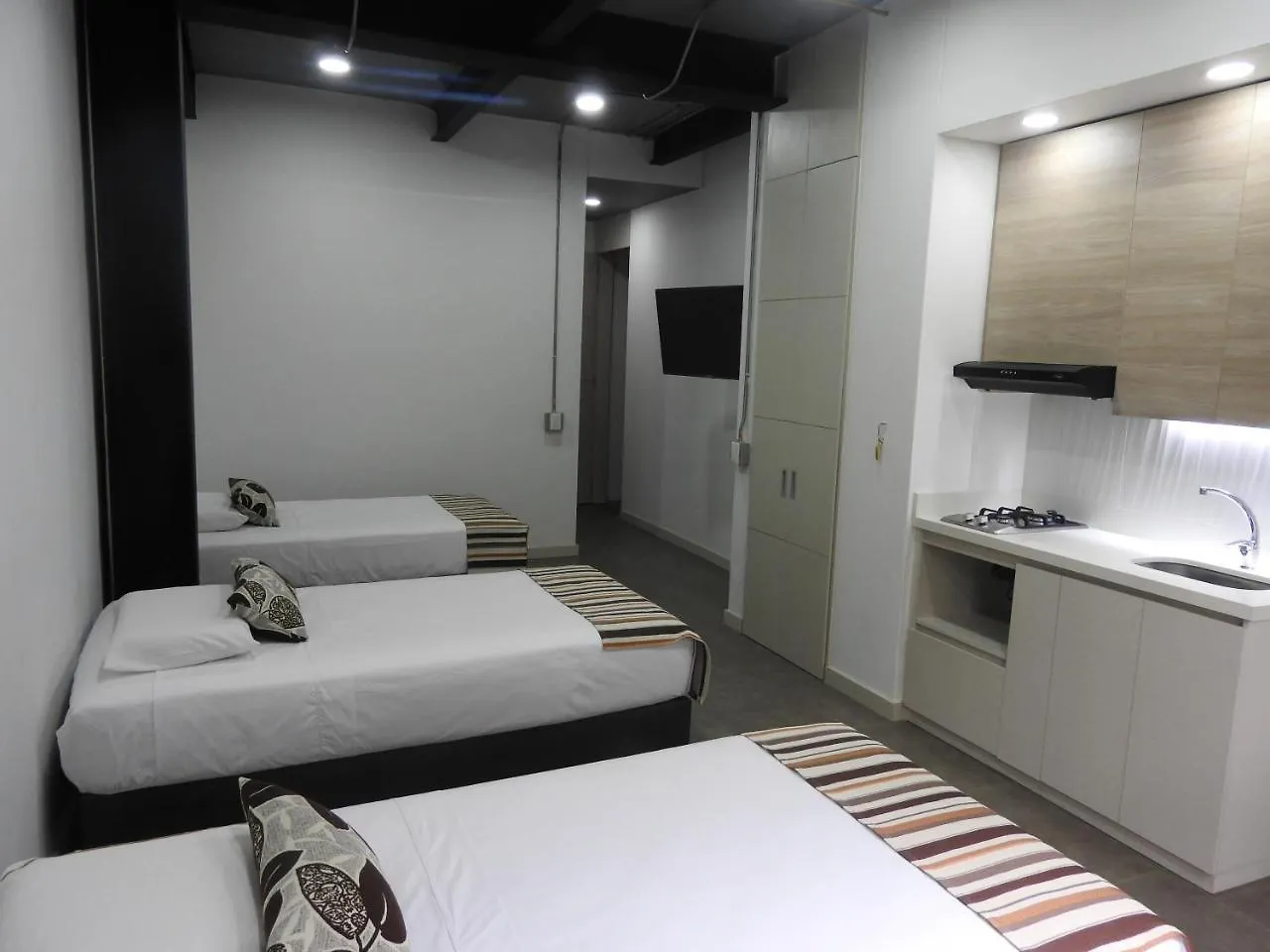 Mediterraneo Express Medellin